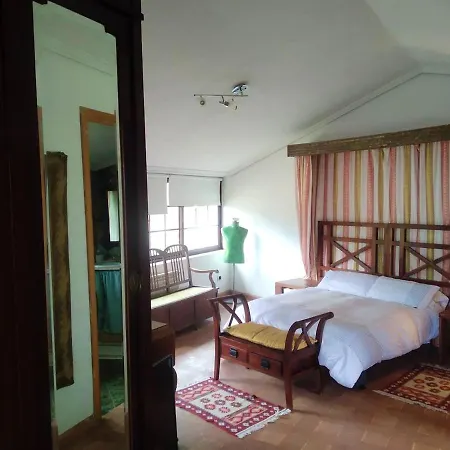 Holiday home Luxurious With Pool In Nande