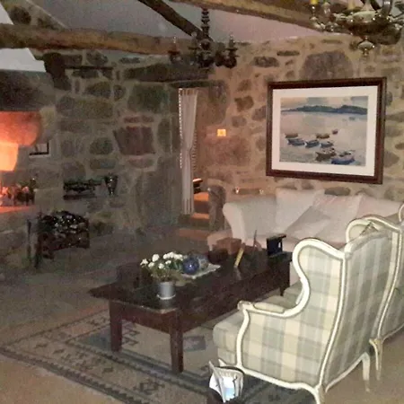 Holiday home Luxurious With Pool In Nande *